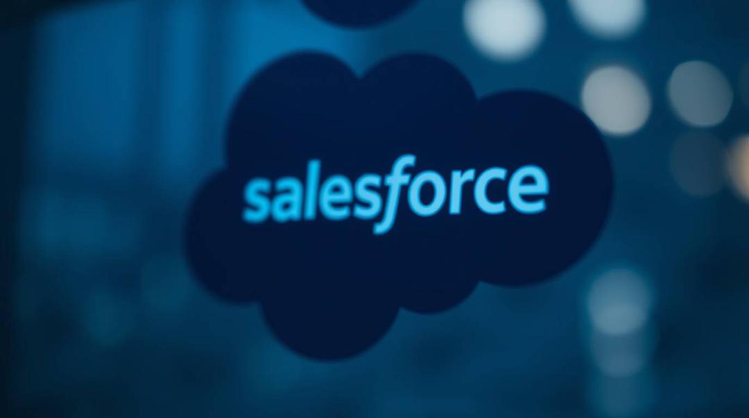 Salesforce Service Cloud Implementation: A Complete 2025 Guide