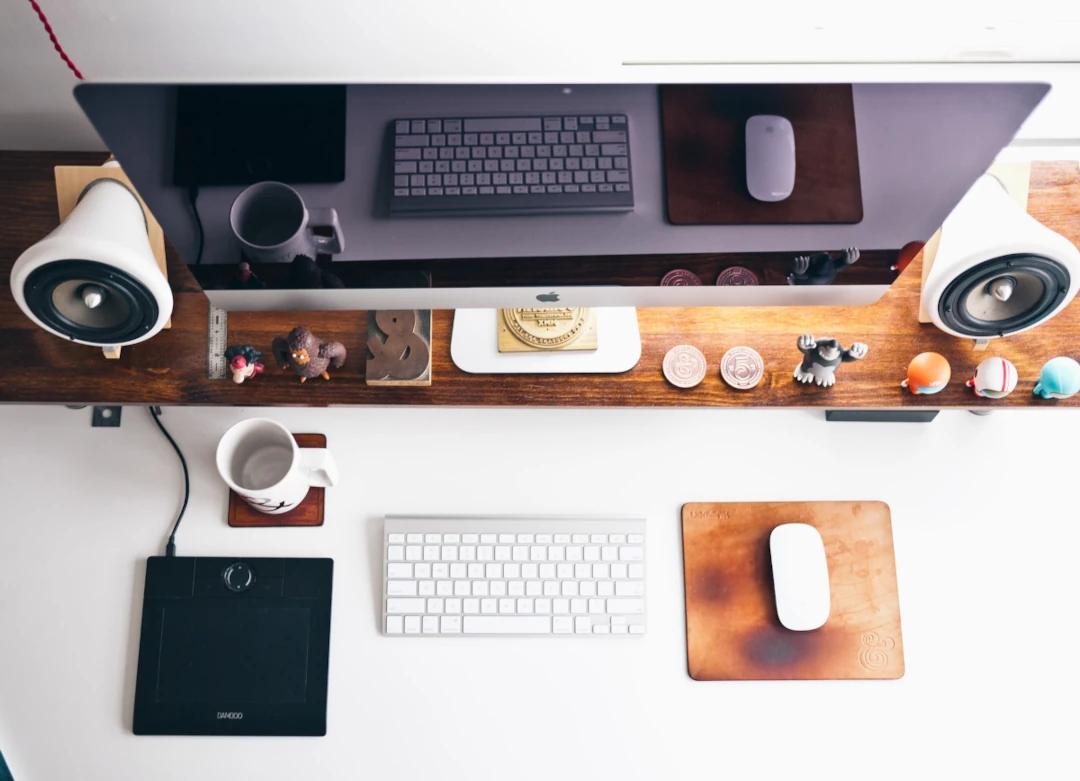 How Smart Standing Desk Technology is Improving Health and Wellness in the Office