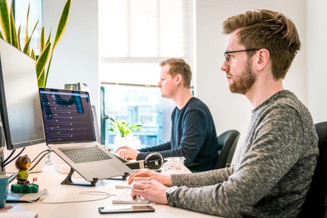 How to find a skilled and dependable web developer?