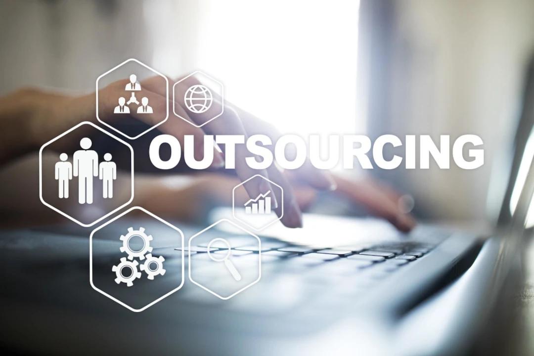 Why Your Business Should Outsource IT?
