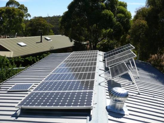The Complete Guide to Selecting Solar Panel Systems for Homeowners